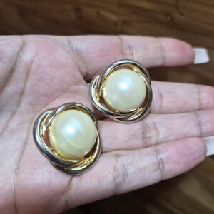 Vintage Gold and Cream Pearl Button Earrings